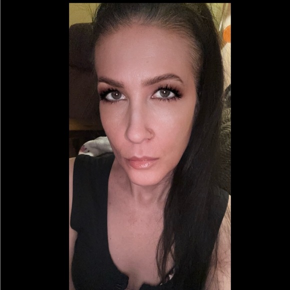 Welcome to my Closet! - Picture 4 of 11